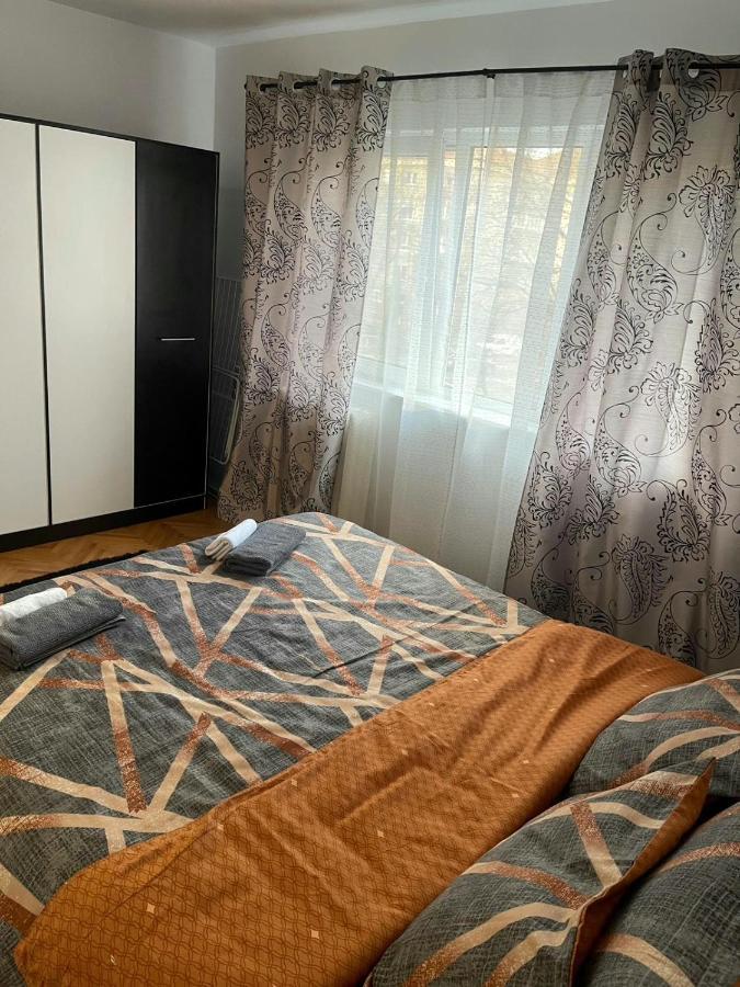 Carla'S Apartament Apartment ออราแด ภายนอก รูปภาพ